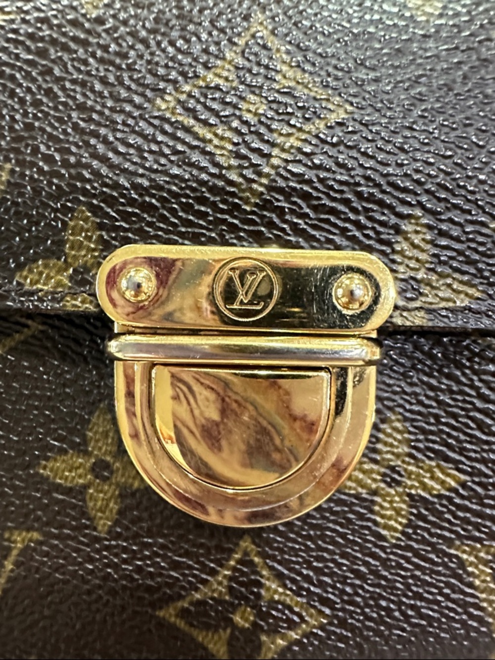 Louis Vuitton Monogram Koala Wallet - Picture 8 of 11